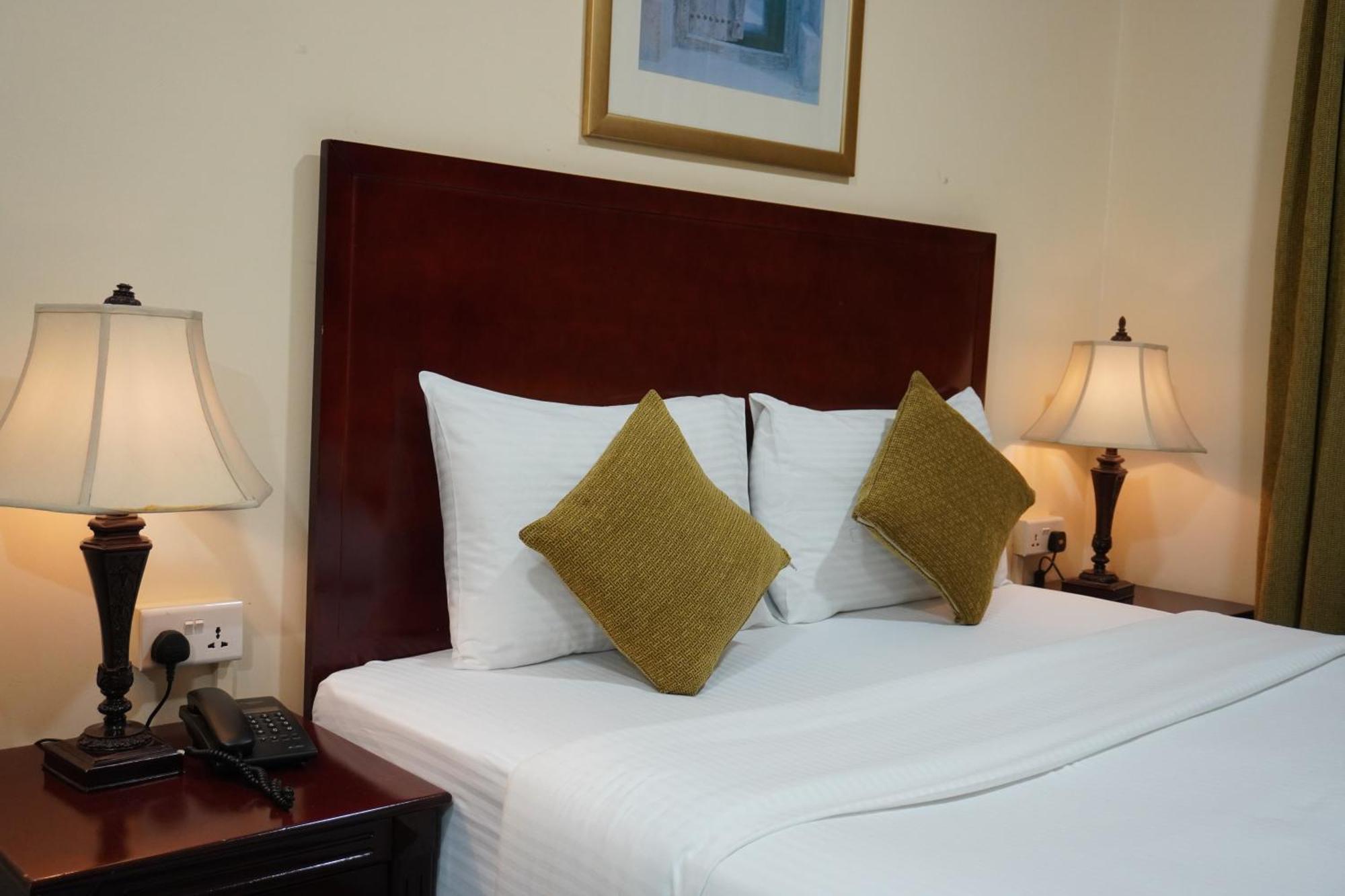 Onyx Hotel Apartments - Maha Hospitality Group Ajman Ngoại thất bức ảnh