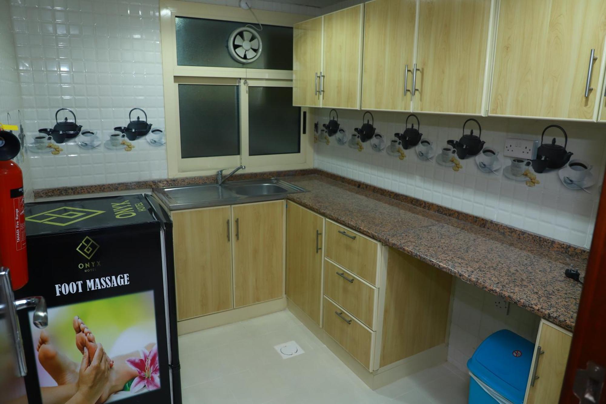 Onyx Hotel Apartments - Maha Hospitality Group Ajman Ngoại thất bức ảnh