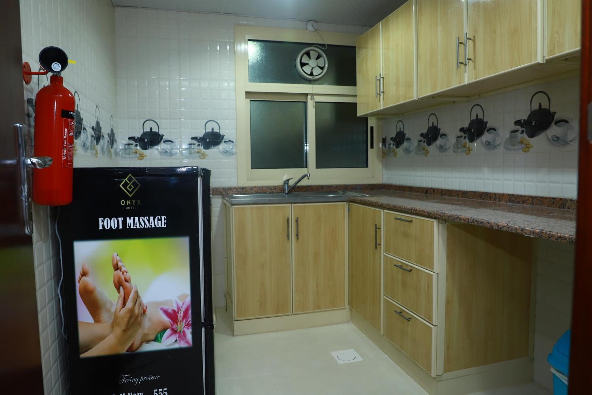 Onyx Hotel Apartments - Maha Hospitality Group Ajman Ngoại thất bức ảnh