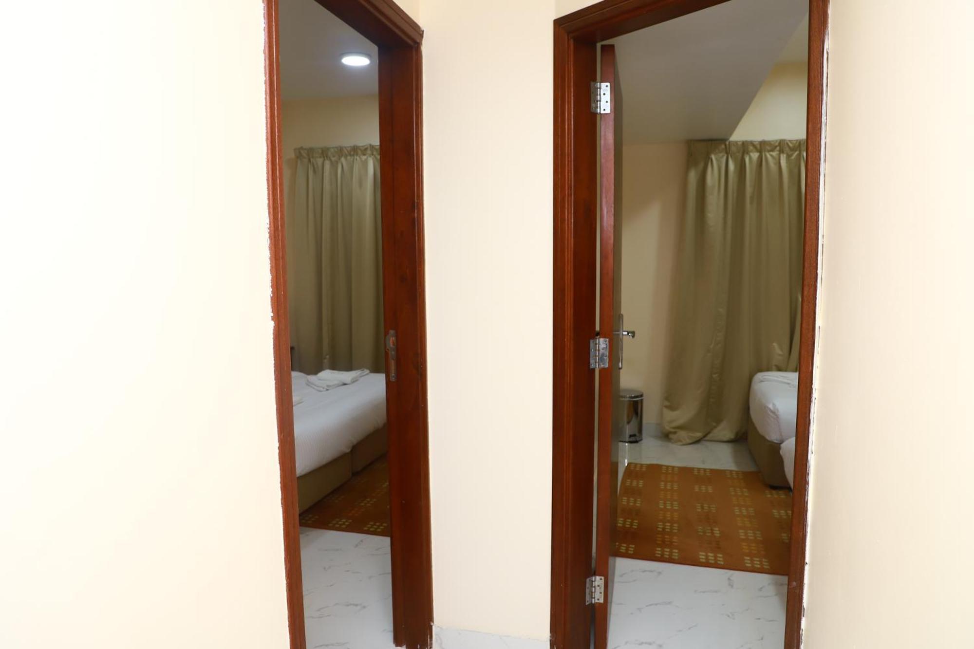 Onyx Hotel Apartments - Maha Hospitality Group Ajman Ngoại thất bức ảnh